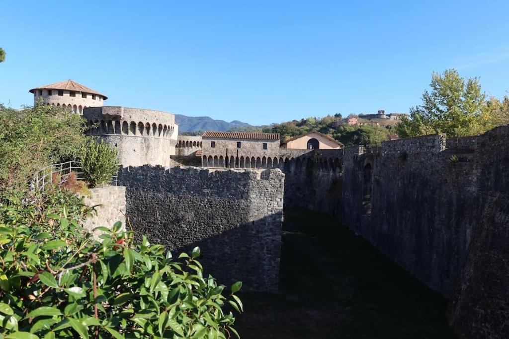 La Casa Di Loris Apartment Sarzana Exterior photo